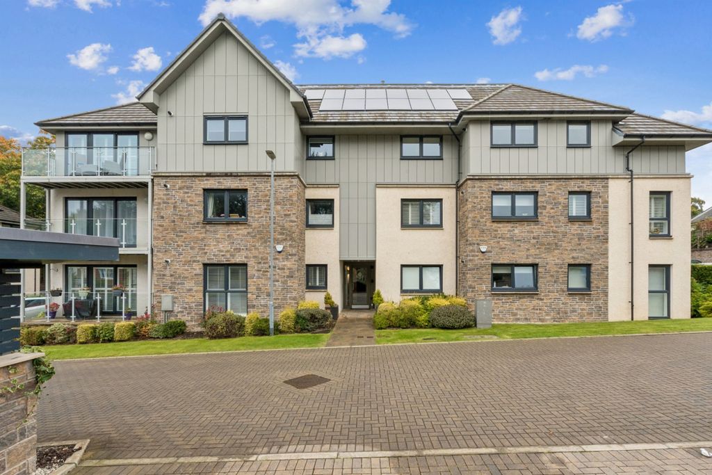 Property photo 1 of 28 Picture No. 02