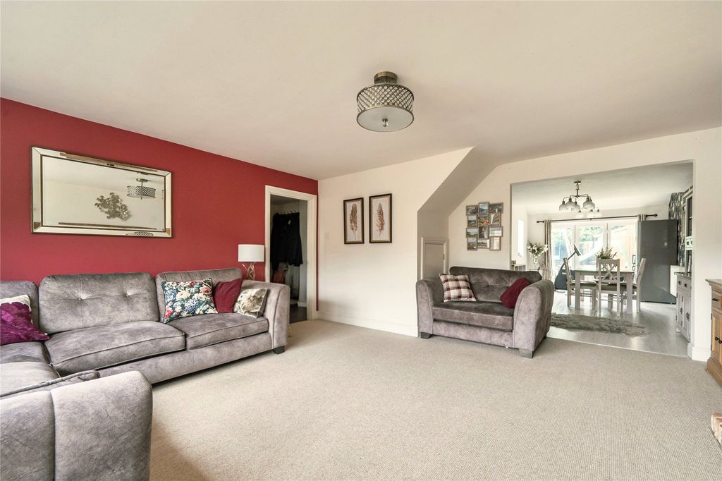 Property photo 2 of 21 Picture No. 50