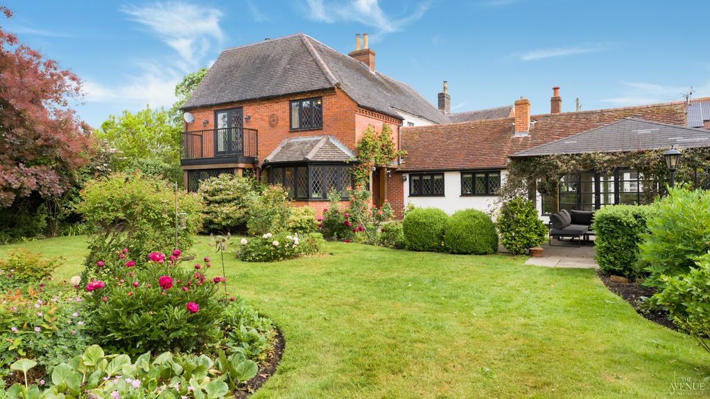 Property photo 1 of 48 3041123