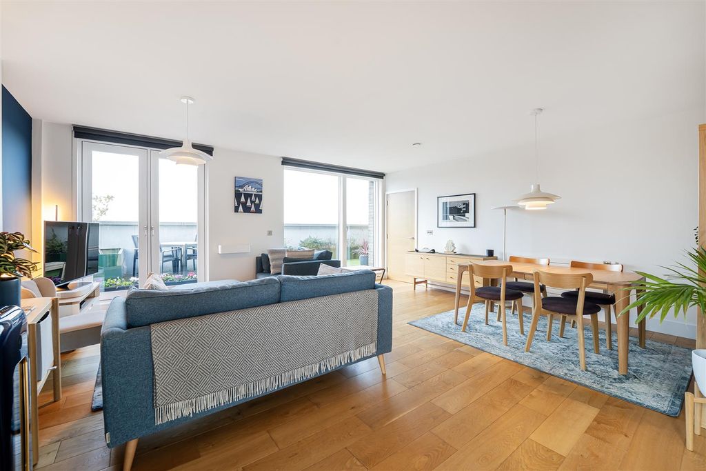 Property photo 3 of 15 Helliwell & Co