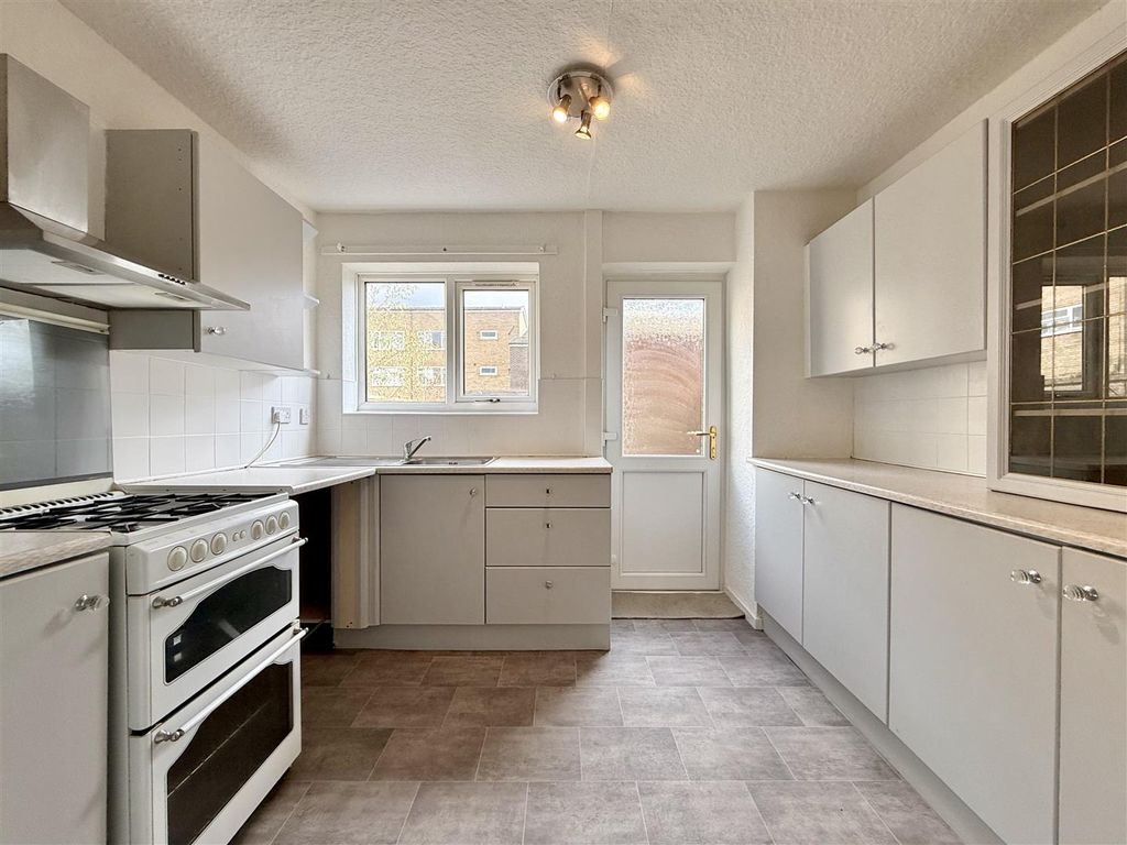 Property photo 3 of 21 3