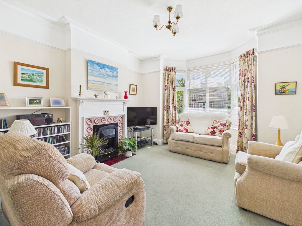 Property photo 3 of 19