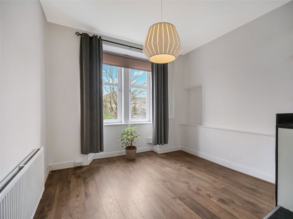 Property photo 2 of 16 Picture No. 04