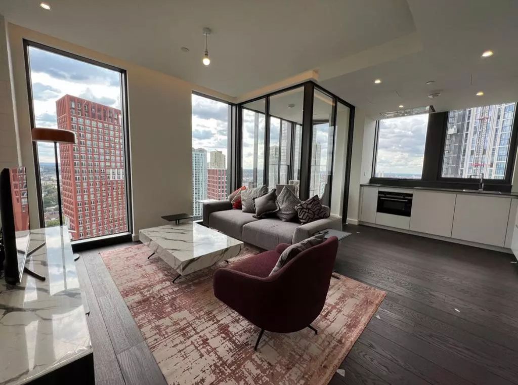 Property photo 2 of 26