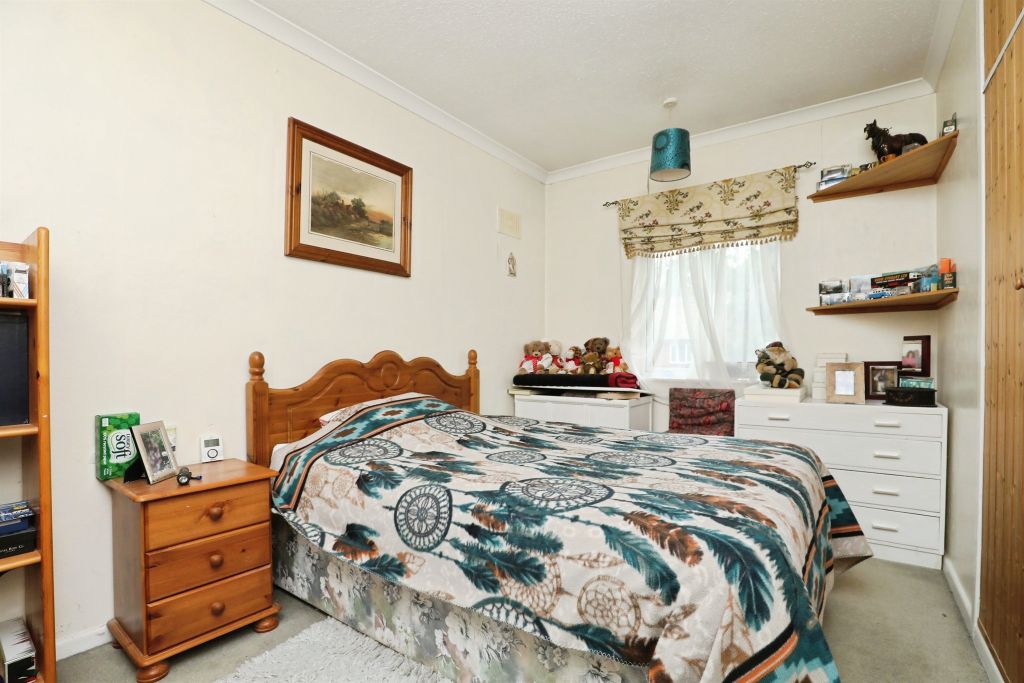 Property photo 3 of 17