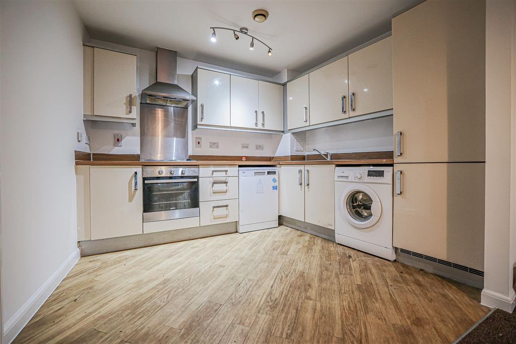 Property photo 3 of 12 980A1063.Jpg