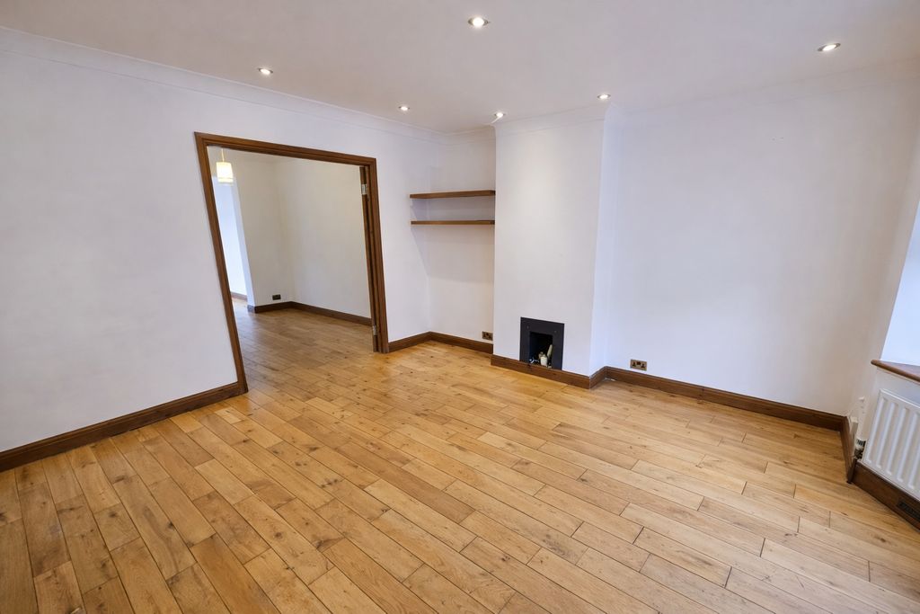 Property photo 3 of 13 Photo 14