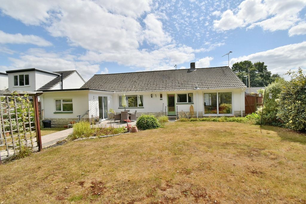 Property photo 2 of 13