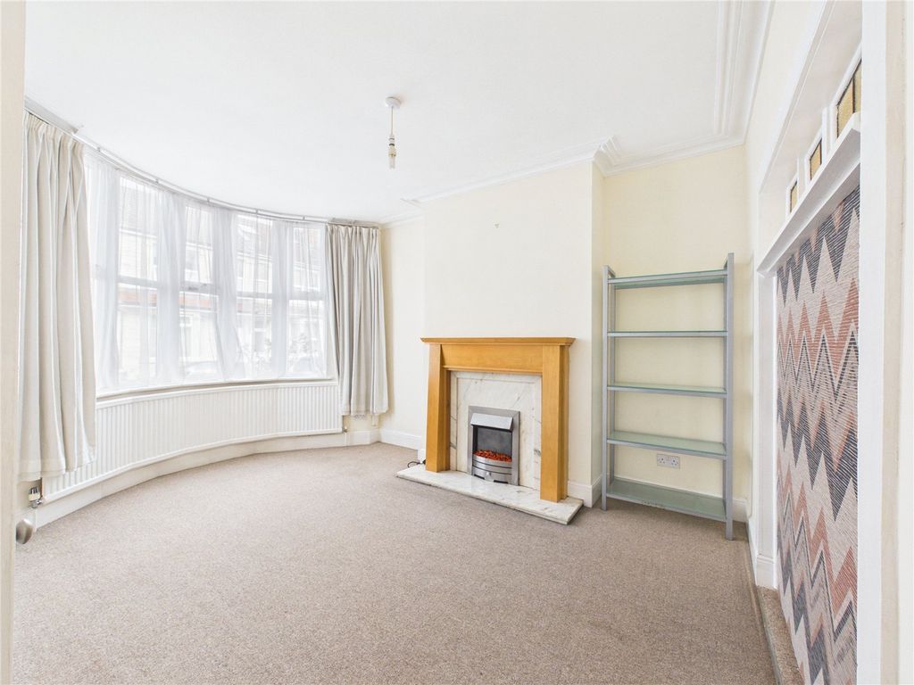 Property photo 2 of 20 Picture No. 03
