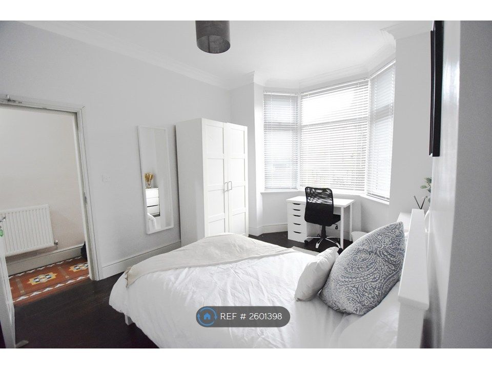 Property photo 2 of 11 Bedroom 1 - Available