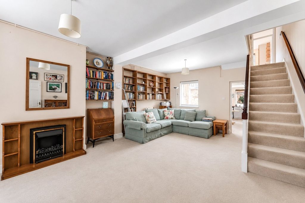 Property photo 2 of 15 Picture No. 26
