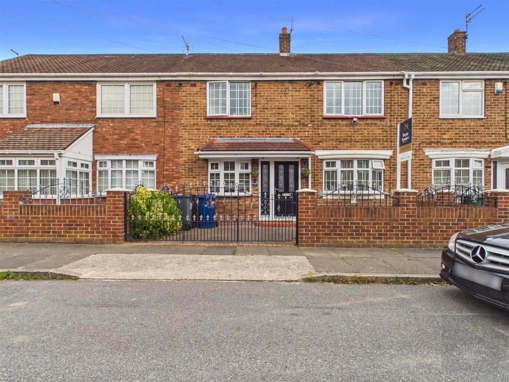 Property photo 1 of 17 Cam01858G0-Pr0314-Still021.Jpg