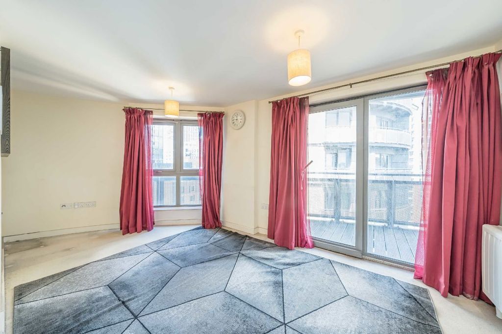 Property photo 2 of 4