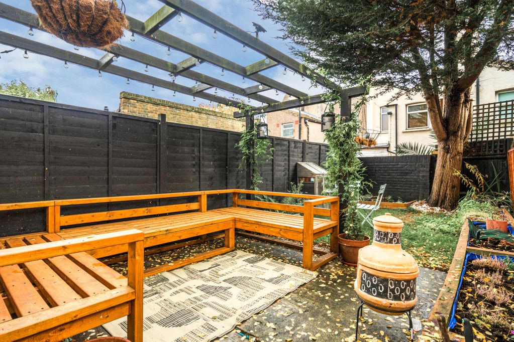 Property photo 2 of 14 Garden