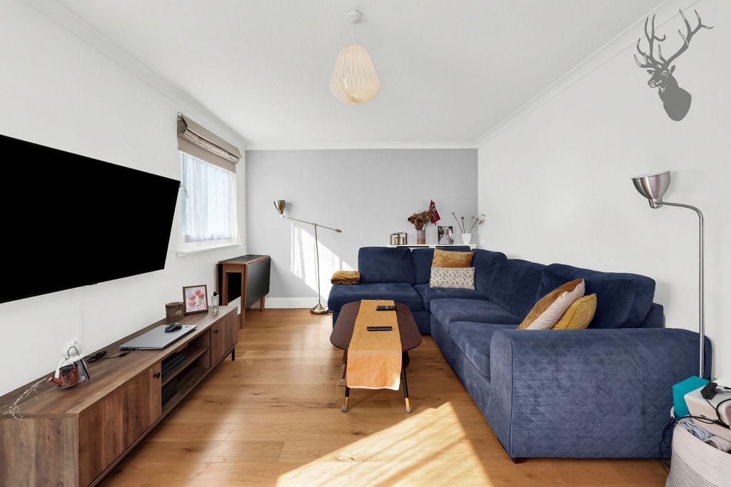 Property photo 1 of 9