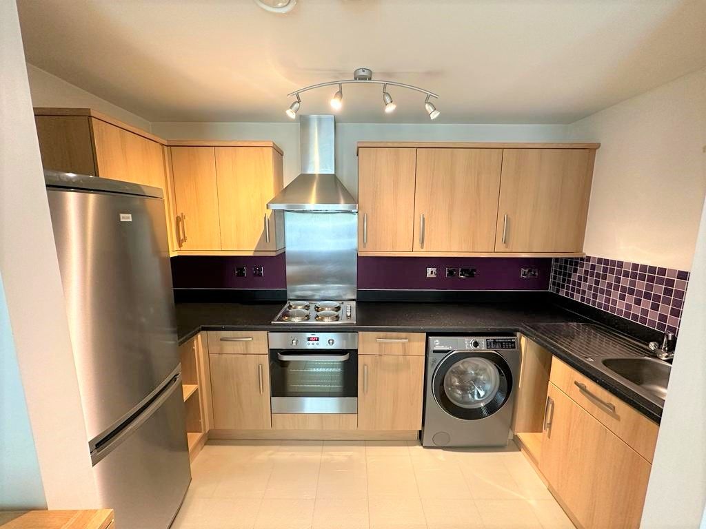 Property photo 2 of 9