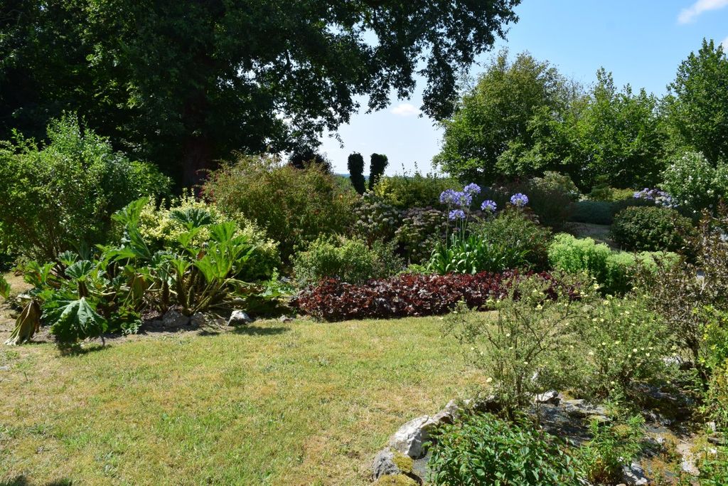 Property photo 2 of 26