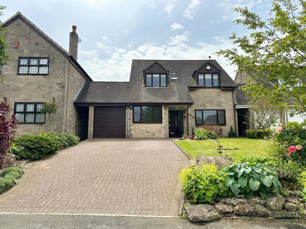 Property photo 1 of 23