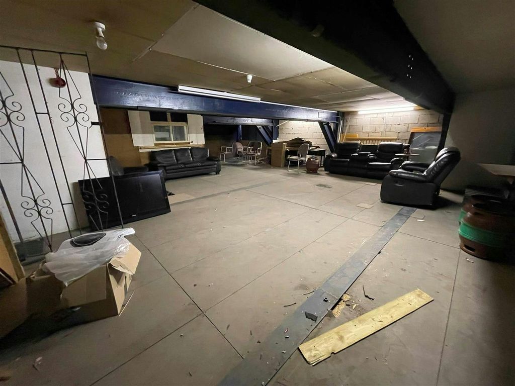 Property photo 3 of 5 Station Yard 3.Jpg