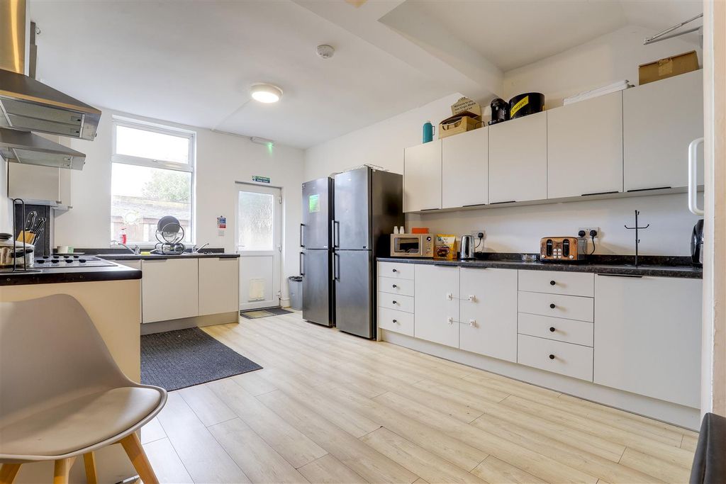 Property photo 2 of 14 10.Jpg