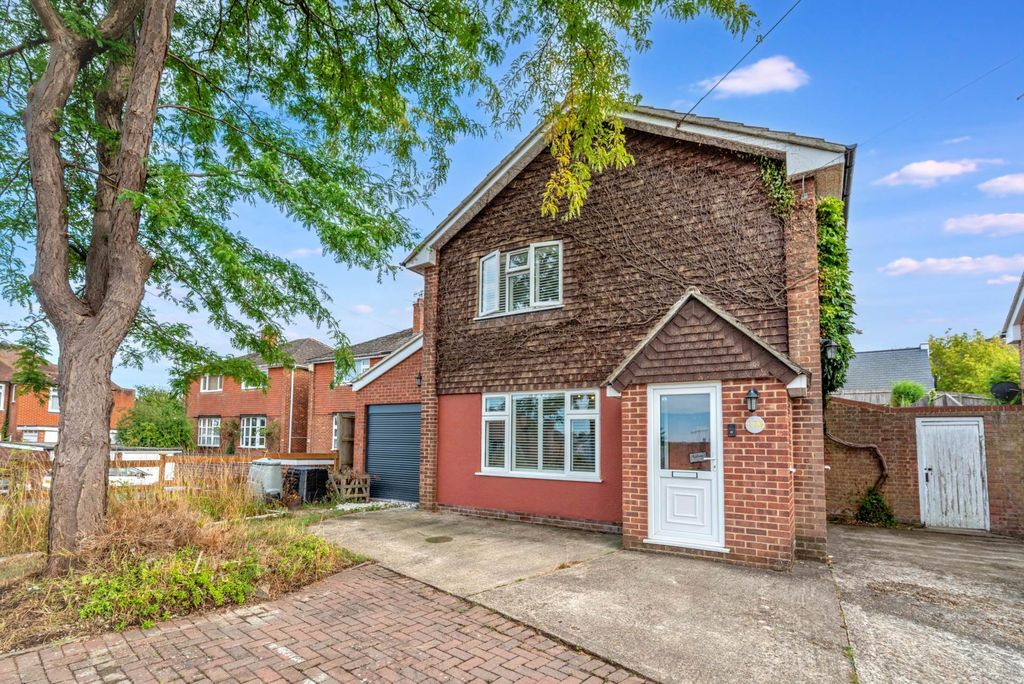 Property photo 1 of 18