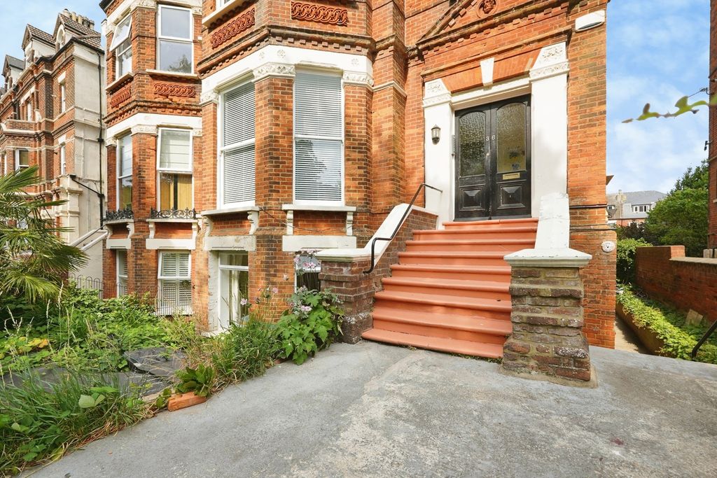 Property photo 1 of 18 Pbox-Img.Jpg