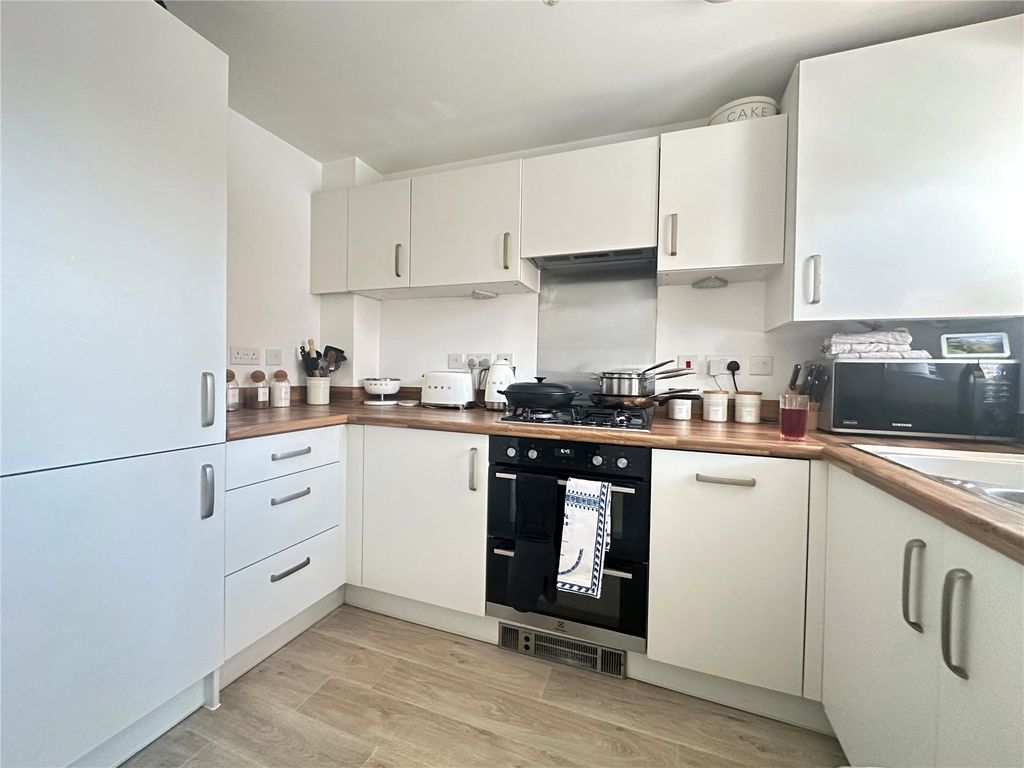 Property photo 2 of 9 Picture No. 05