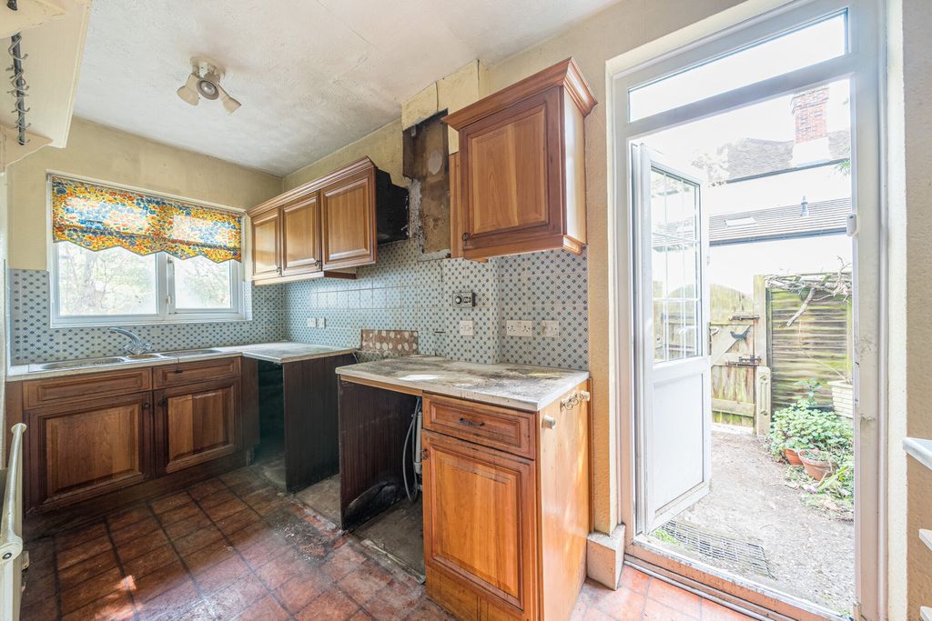 Property photo 2 of 13 Kitchen