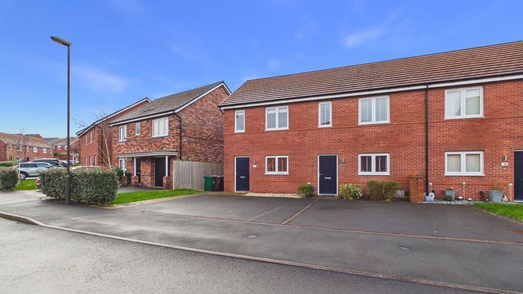 Property photo 1 of 14 4569680