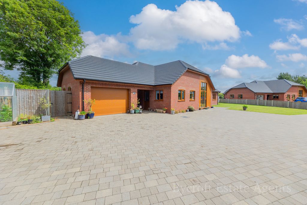 Property photo 1 of 22