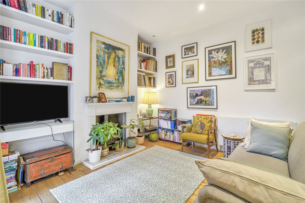 Property photo 2 of 14 Picture No. 08