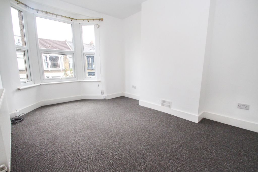 Property photo 2 of 12 1625922