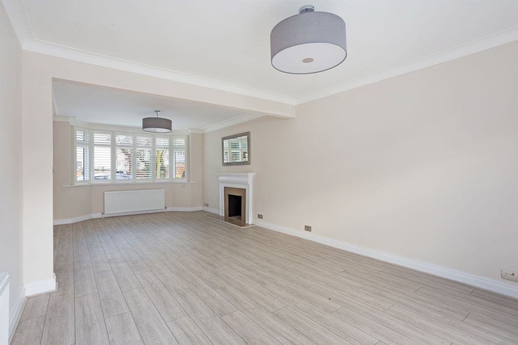 Property photo 2 of 25 83574_Artists Sig...