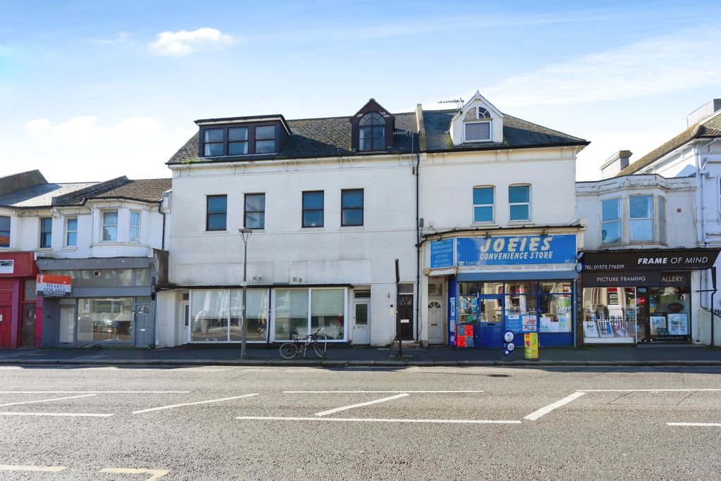 Property photo 1 of 16 Photography