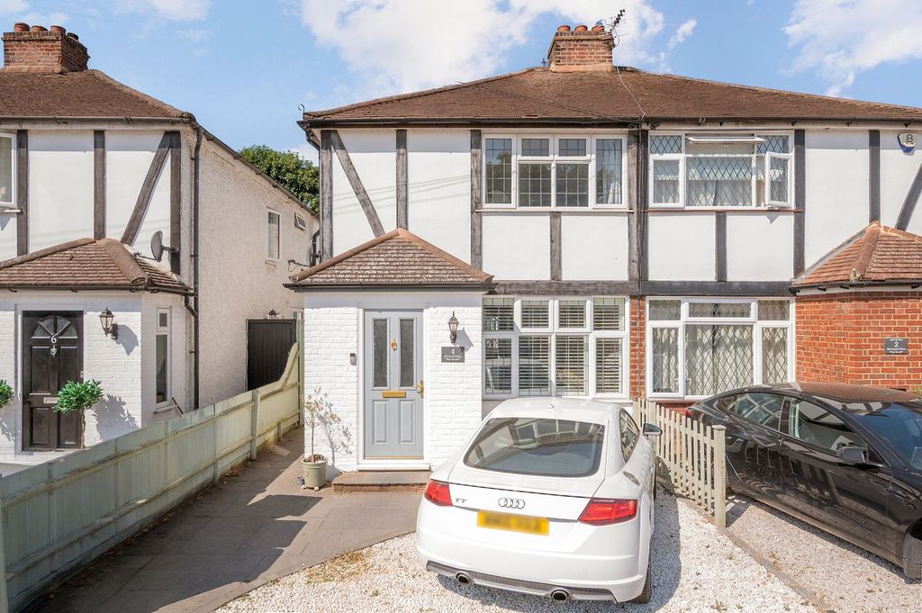 Property photo 2 of 17