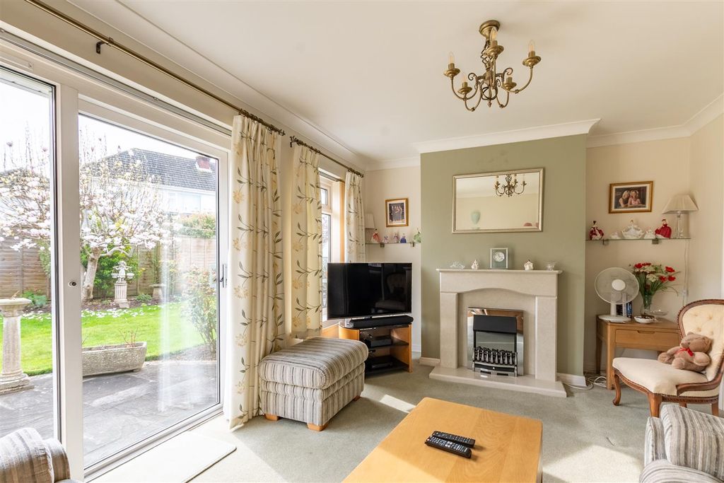 Property photo 2 of 13 Dsc_4723-Hdr.Jpg