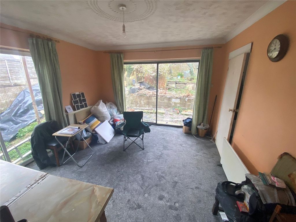 Property photo 2 of 17 Picture No. 10