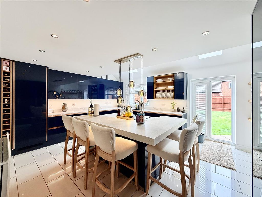 Property photo 2 of 35 2