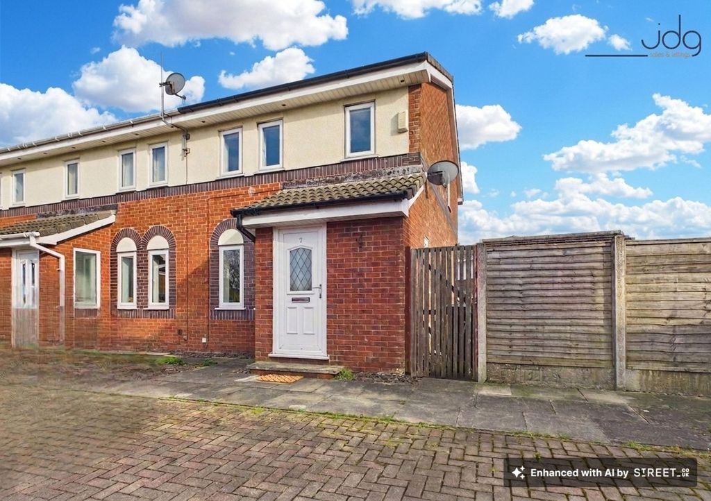 Property photo 1 of 15 Welcome To Cantebury Close