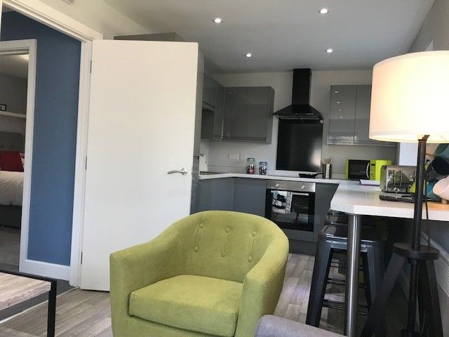 Property photo 2 of 17