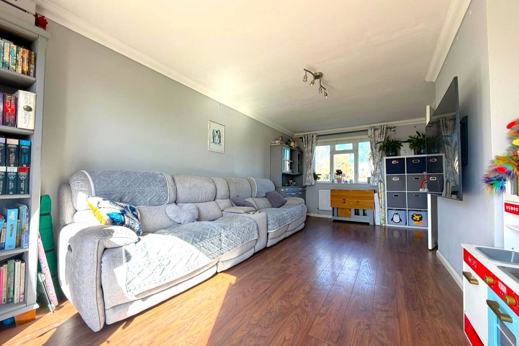 Property photo 2 of 13 Picture No. 20