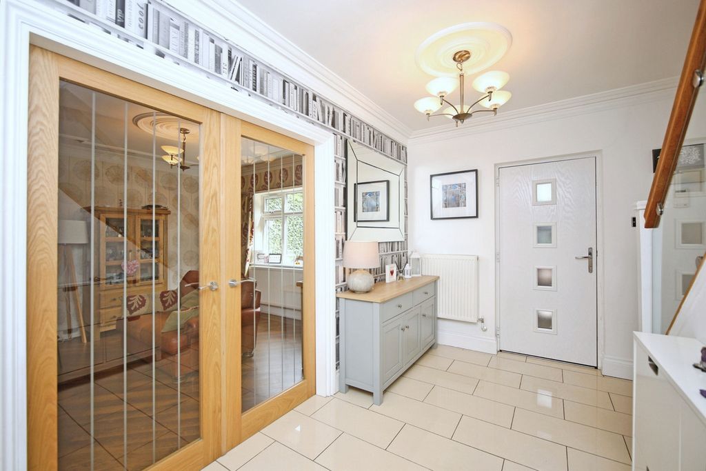 Property photo 2 of 24