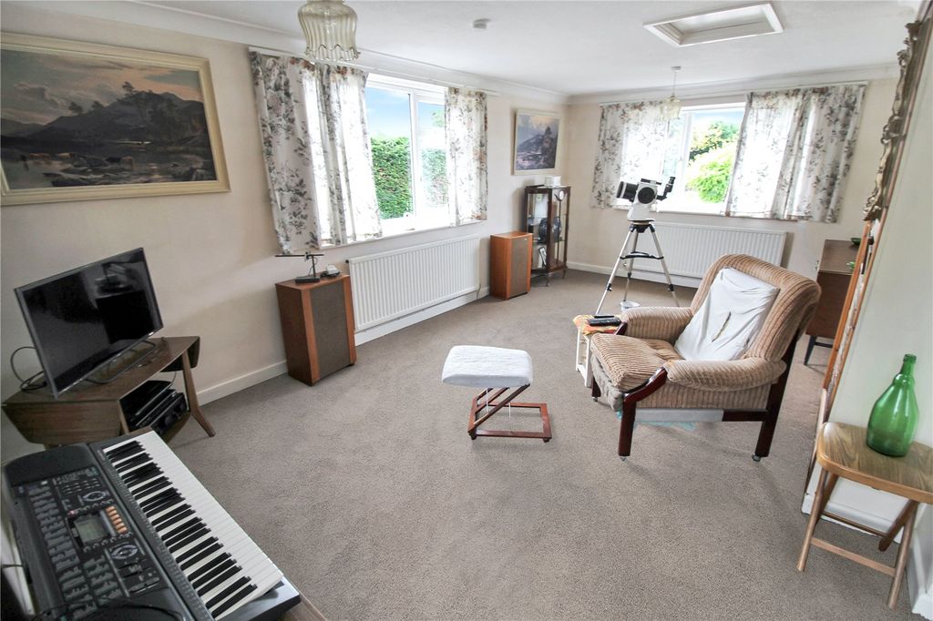 Property photo 3 of 21 Picture No. 03