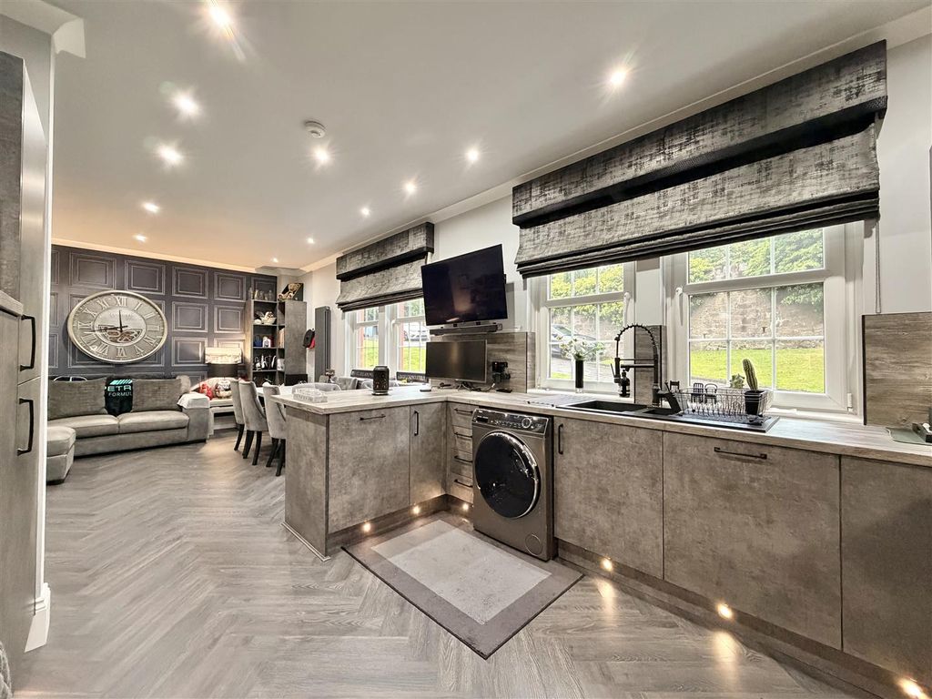 Additional image 10 of 4 bed town house for saleBurnside Gate, Hamilton ML3