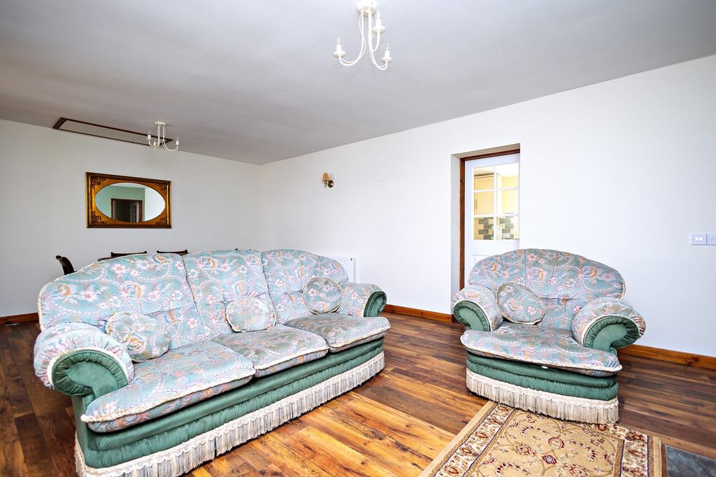 Property photo 2 of 16 Not Specified