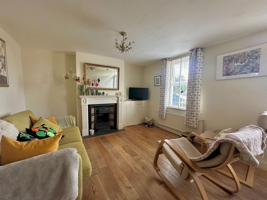 Property photo 2 of 15 Picture No. 19