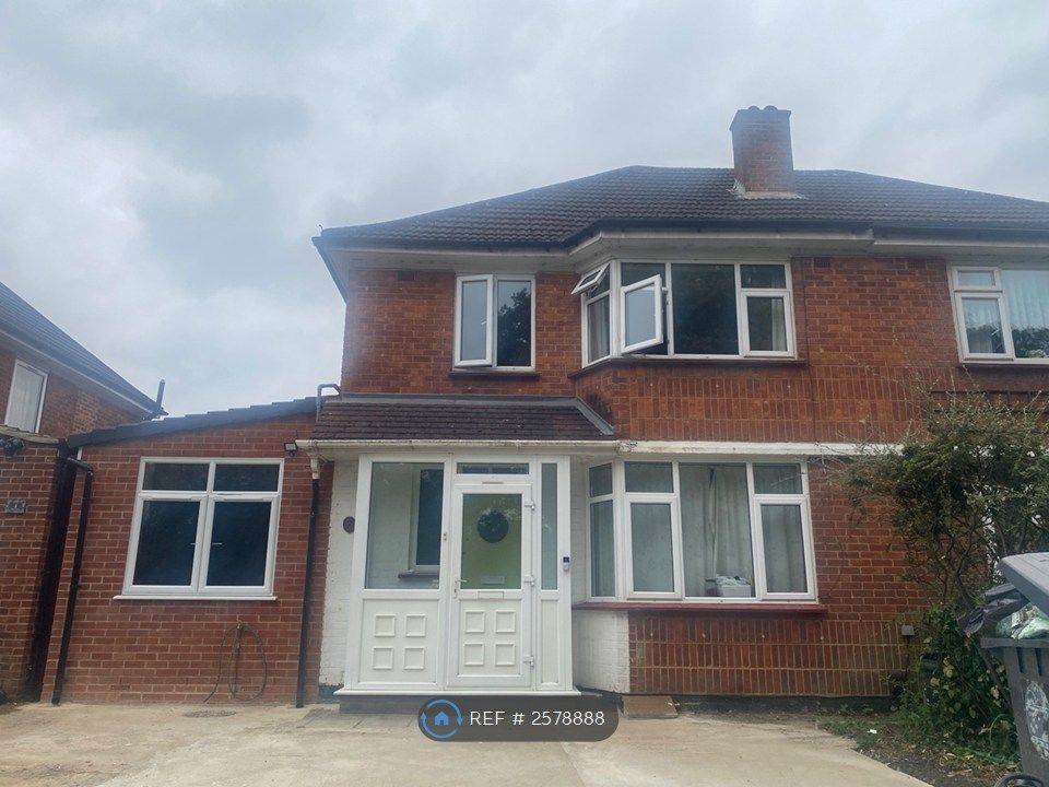 Property photo 2 of 11