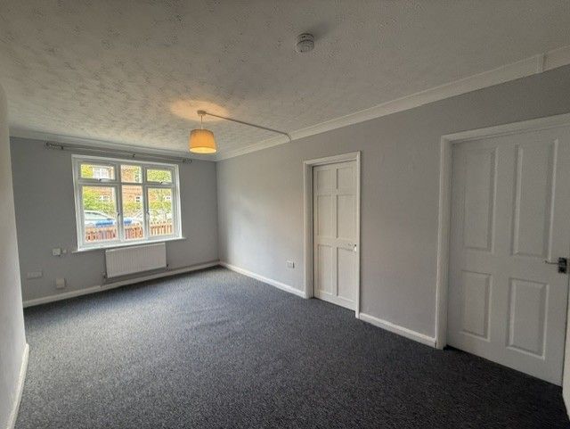 Property photo 3 of 4