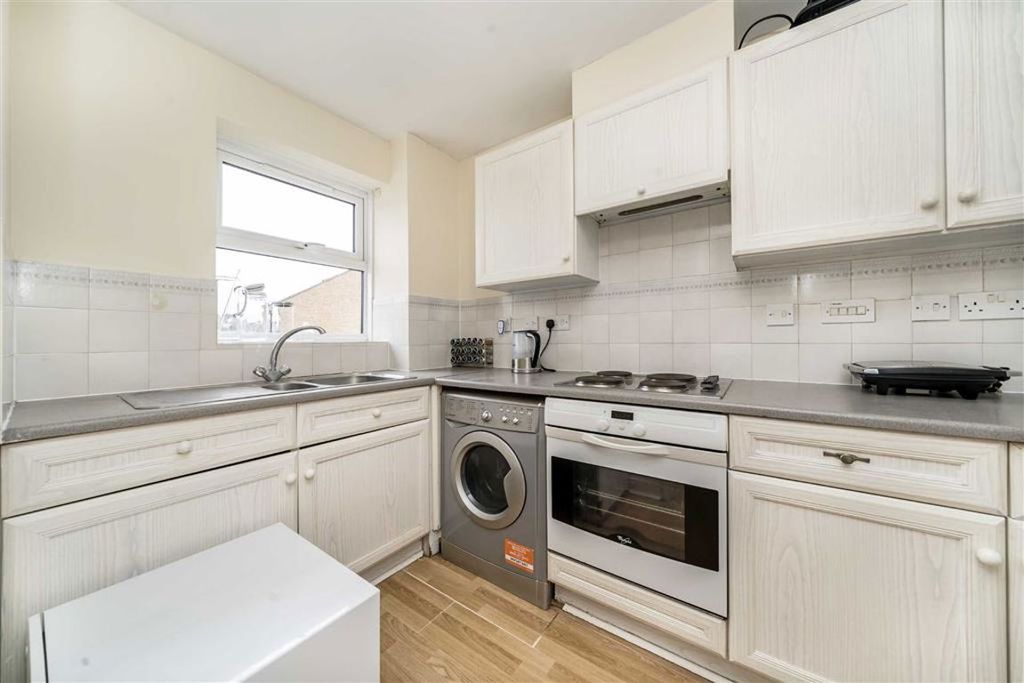 Property photo 3 of 4