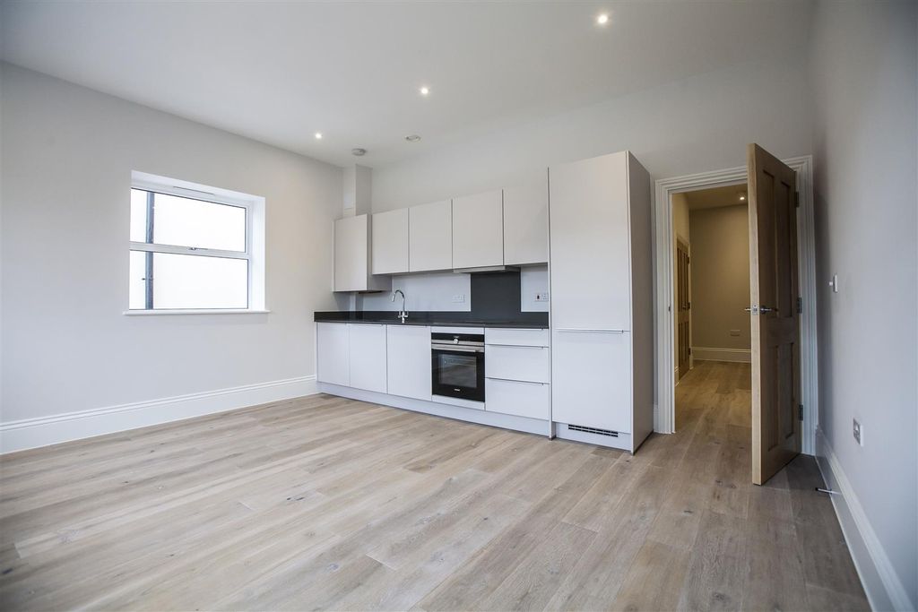 Property photo 3 of 8 Open Plan Kitchen